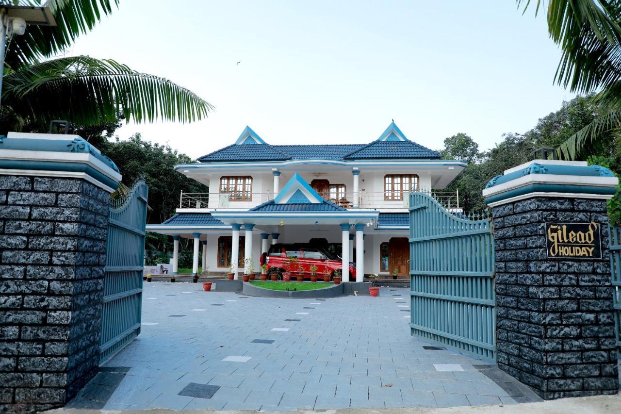 Gilead Holliday Hotel Tamarakulam ภายนอก รูปภาพ