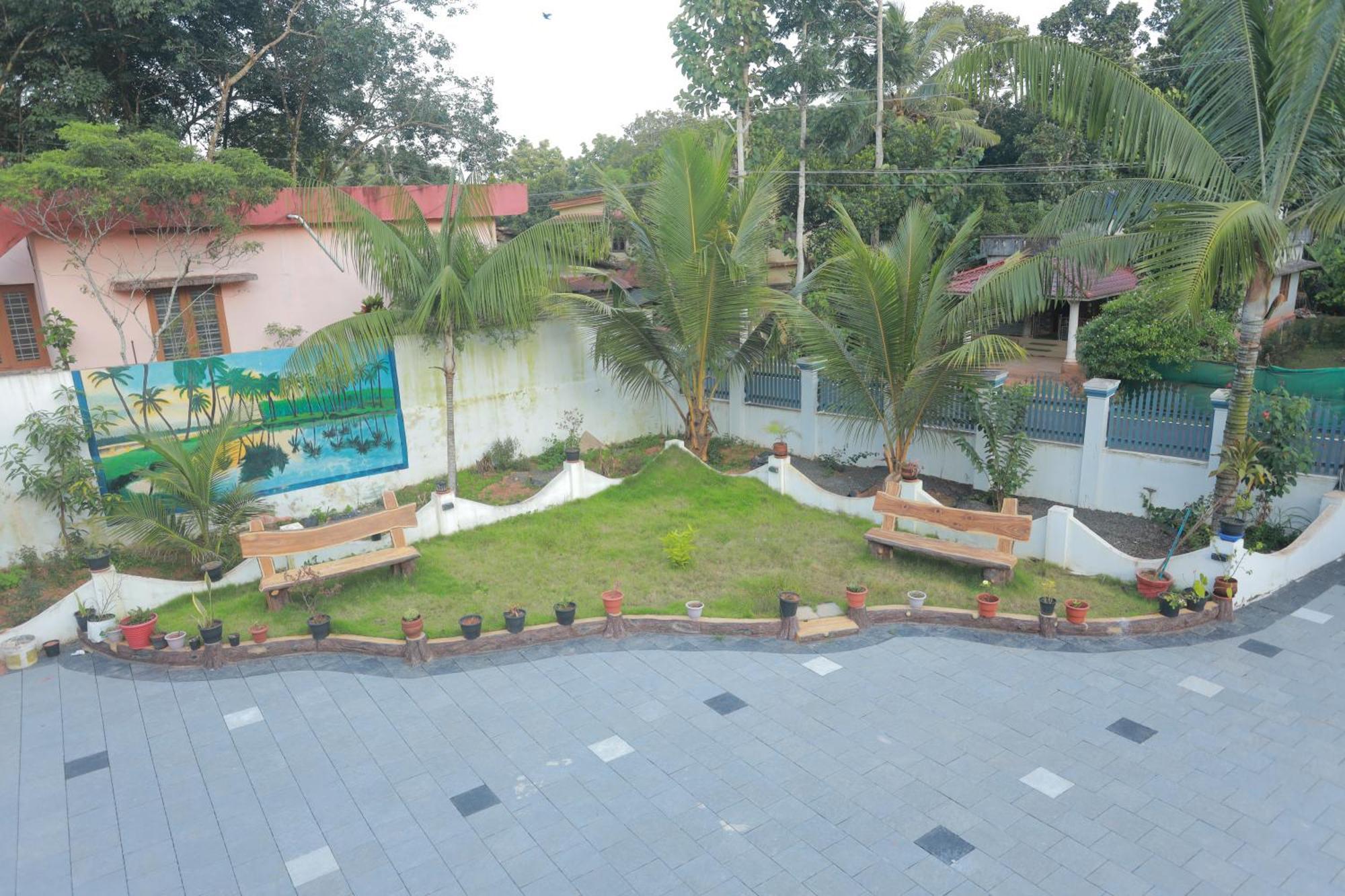 Gilead Holliday Hotel Tamarakulam ภายนอก รูปภาพ