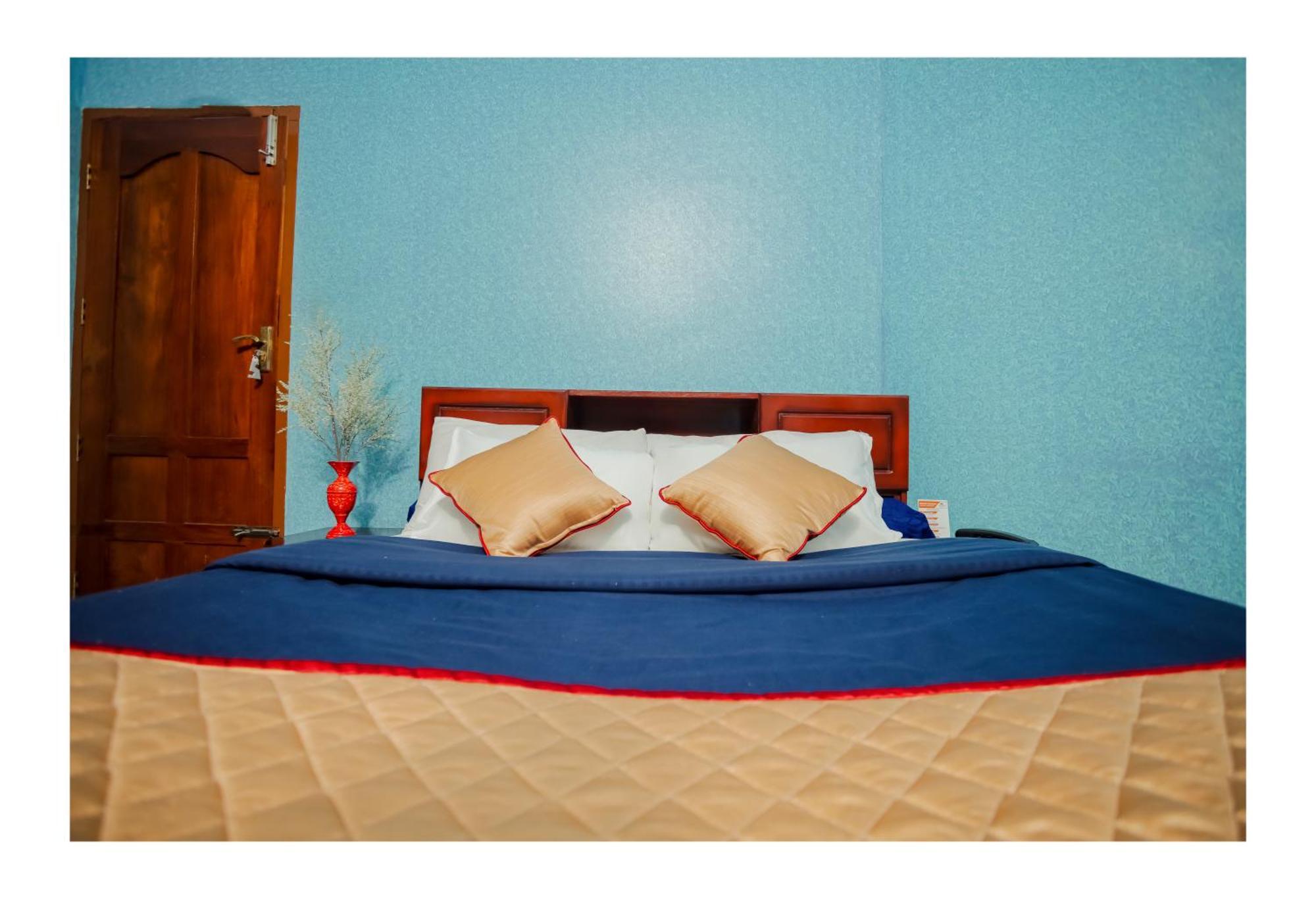 Gilead Holliday Hotel Tamarakulam ภายนอก รูปภาพ