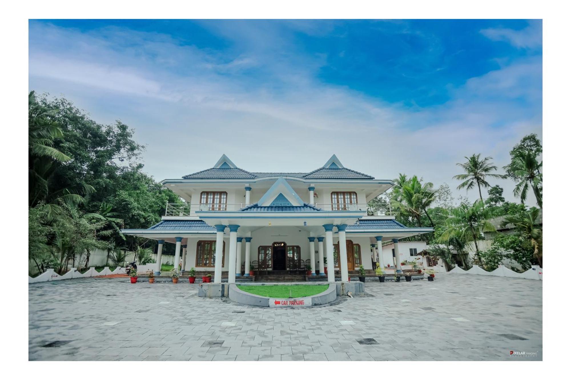 Gilead Holliday Hotel Tamarakulam ภายนอก รูปภาพ